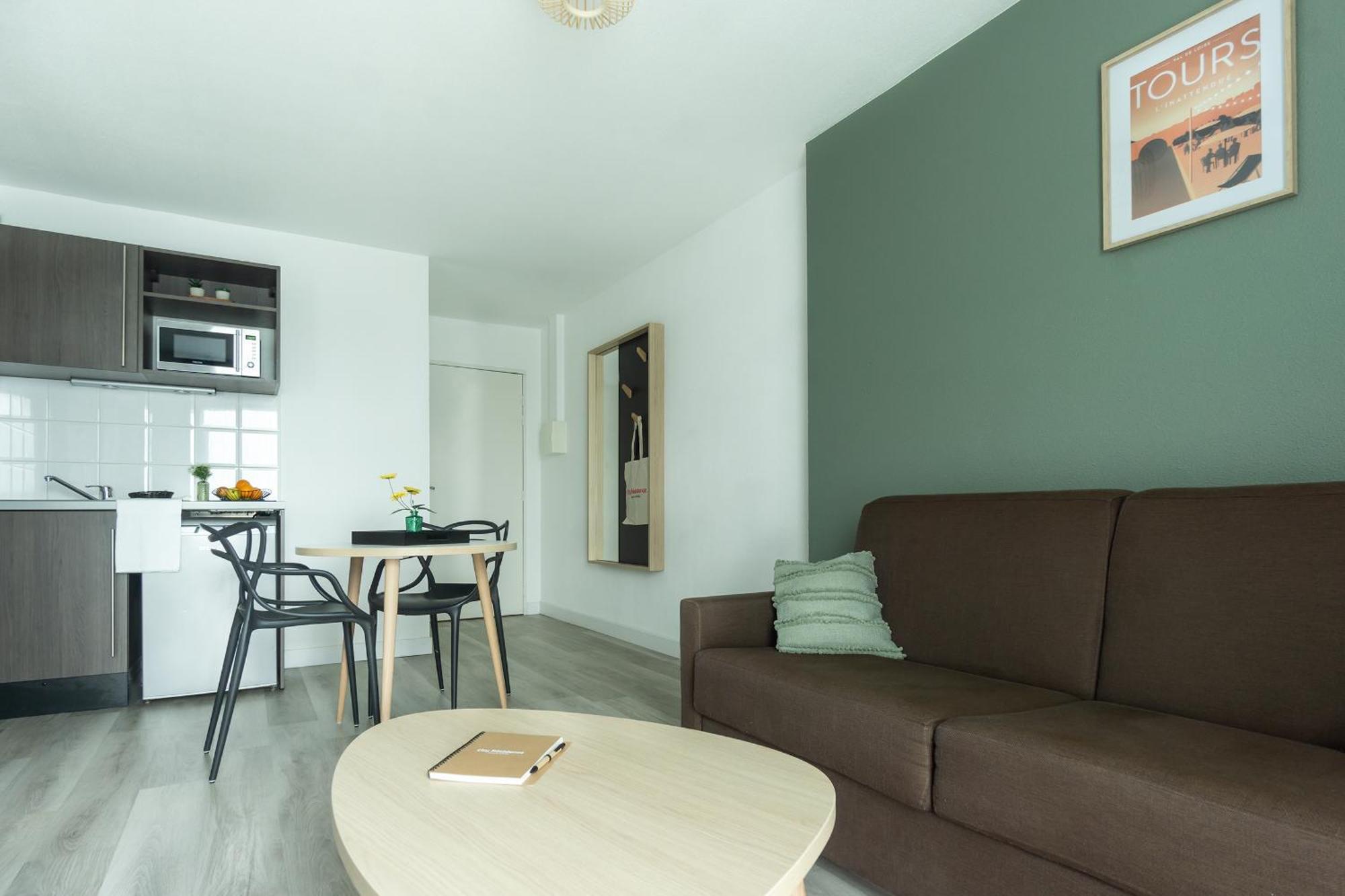 City Residence Tours 3*
